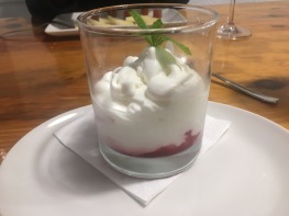 Mousse De Yoghurt, Itsaspe, Hondarriba, Spain